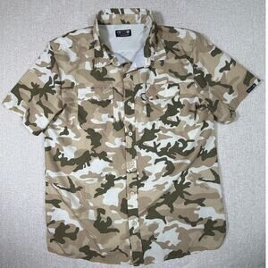 Fintech Men's Medium Tan Camo Vented Short Sleeve Button Front Fishing Shirt